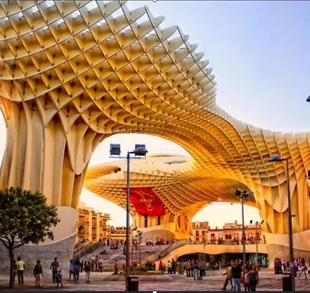 En Metropol Parasol Apartamento